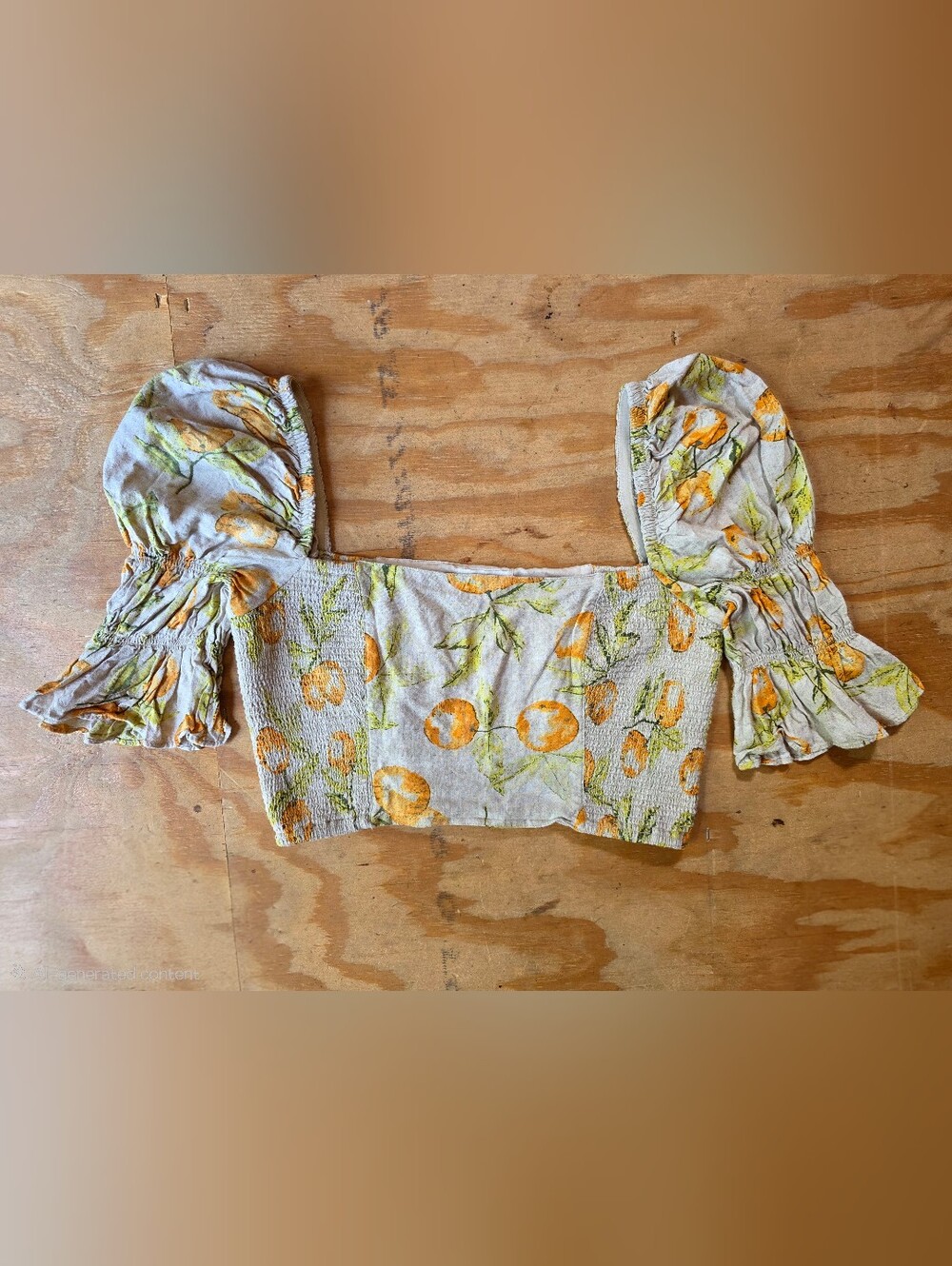 Urban Outfitters Square-Neck Smocked Crop Top with Puff Sleeves #T20 - Picture 2 of 6